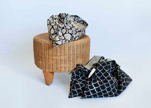 Load image into Gallery viewer, Bolso Estampado Floral Beige & Negro