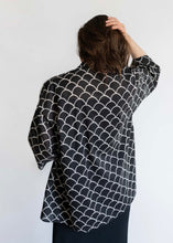 Cargar imagen en el visor de la galería, Kimono Escamas Negro & Blanco