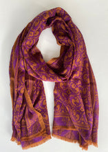 Load image into Gallery viewer, Chal de Lana y Seda Estampado Bicolor