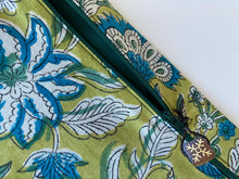 Load image into Gallery viewer, Neceser Vegetación Verde Lima