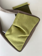 Load image into Gallery viewer, Neceser Color Block Musgo & Pistacho