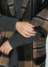 Cargar imagen en el visor de la galería, Anillo Urba