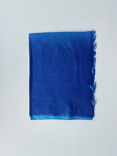 Load image into Gallery viewer, Fular Degradé con Desagujado