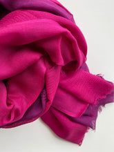 Load image into Gallery viewer, Fular Degradé con Desagujado