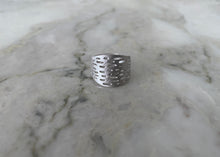 Cargar imagen en el visor de la galería, Anillo Urba