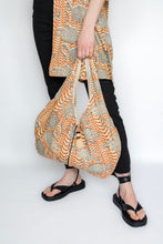 Cargar imagen en el visor de la galería, Bolso Tigres