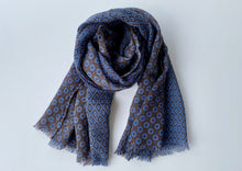 Load image into Gallery viewer, Rhombuses and Hexagons Wool Shawl