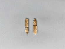 Load image into Gallery viewer, Elongated Design Earrings