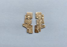 Load image into Gallery viewer, Textured Shapes Earrings