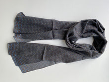 Load image into Gallery viewer, Fular con Estampado Sellos