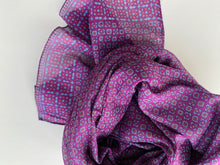 Load image into Gallery viewer, Fular con Estampado Sellos