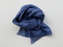 Load image into Gallery viewer, Fular con Estampado Sellos