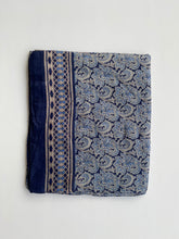 Cargar imagen en el visor de la galería, Chal de Seda Doble con Cenefa