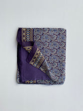 Cargar imagen en el visor de la galería, Chal de Seda Doble con Cenefa