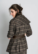 Load image into Gallery viewer, Chaqueta Cuadros Desestructurada