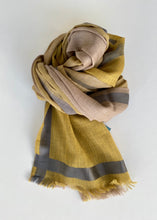 Cargar imagen en el visor de la galería, Bufanda Color Block a Dos Tonos
