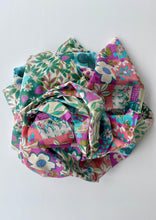 Load image into Gallery viewer, Printed Cotton Shawl-Pareo
