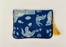 Load image into Gallery viewer, Toiletry Bag Yellow-Birds
